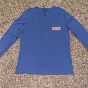 large vineyard vines long sleeve shirt